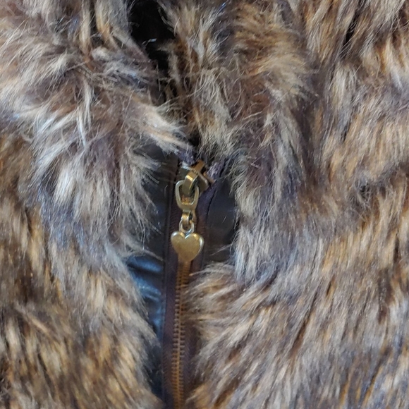Rue 21 faux fur vest - Picture 3 of 5